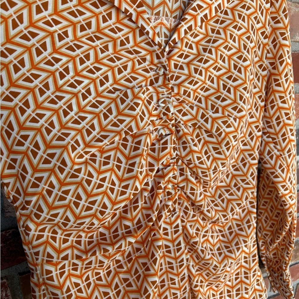Ellison 70’s Style Orange Patterned Button Down Top Ruching - Picture 3 of 6